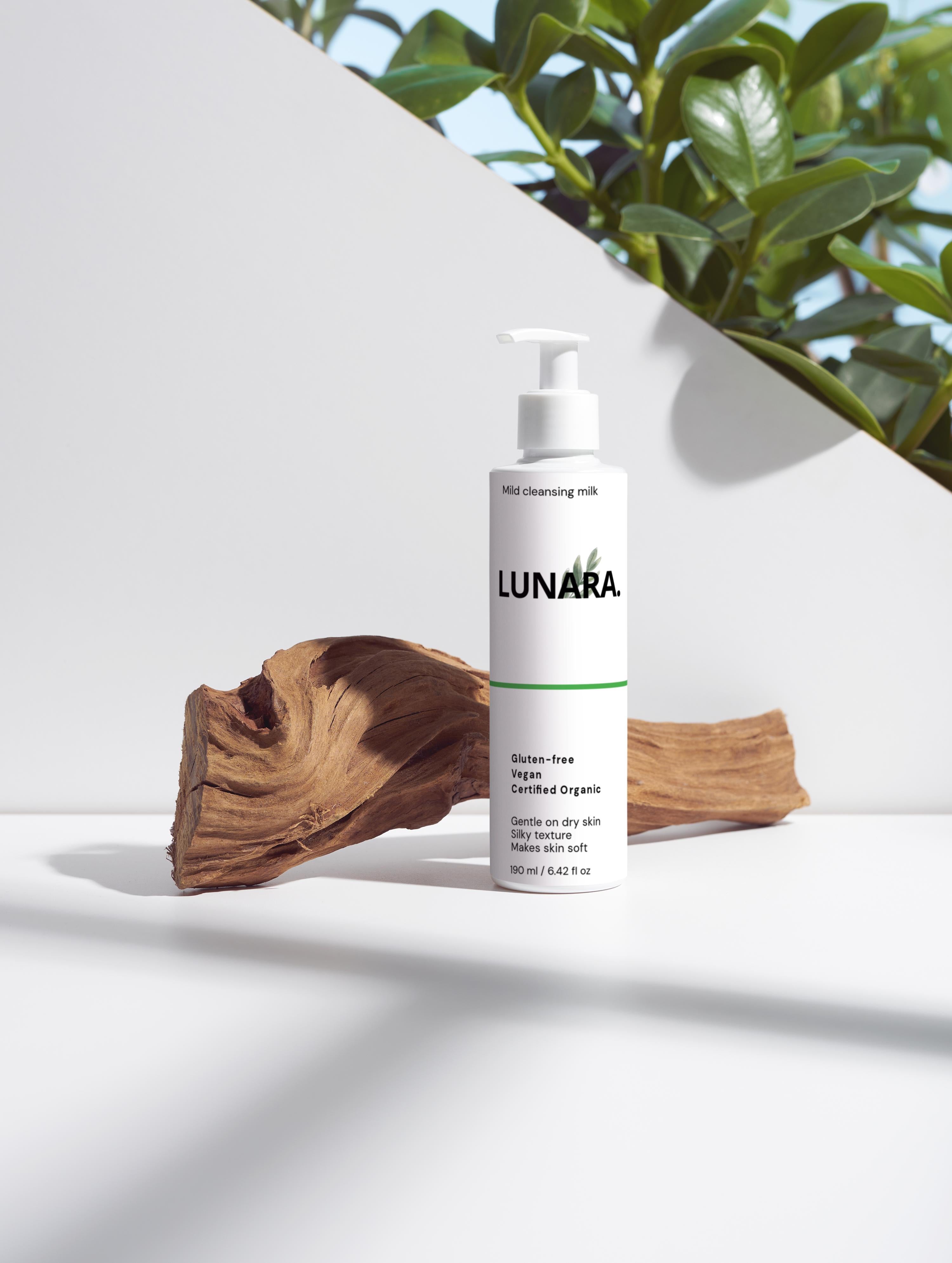 LUNARA- Gentle Cleansing Milk - 190ml