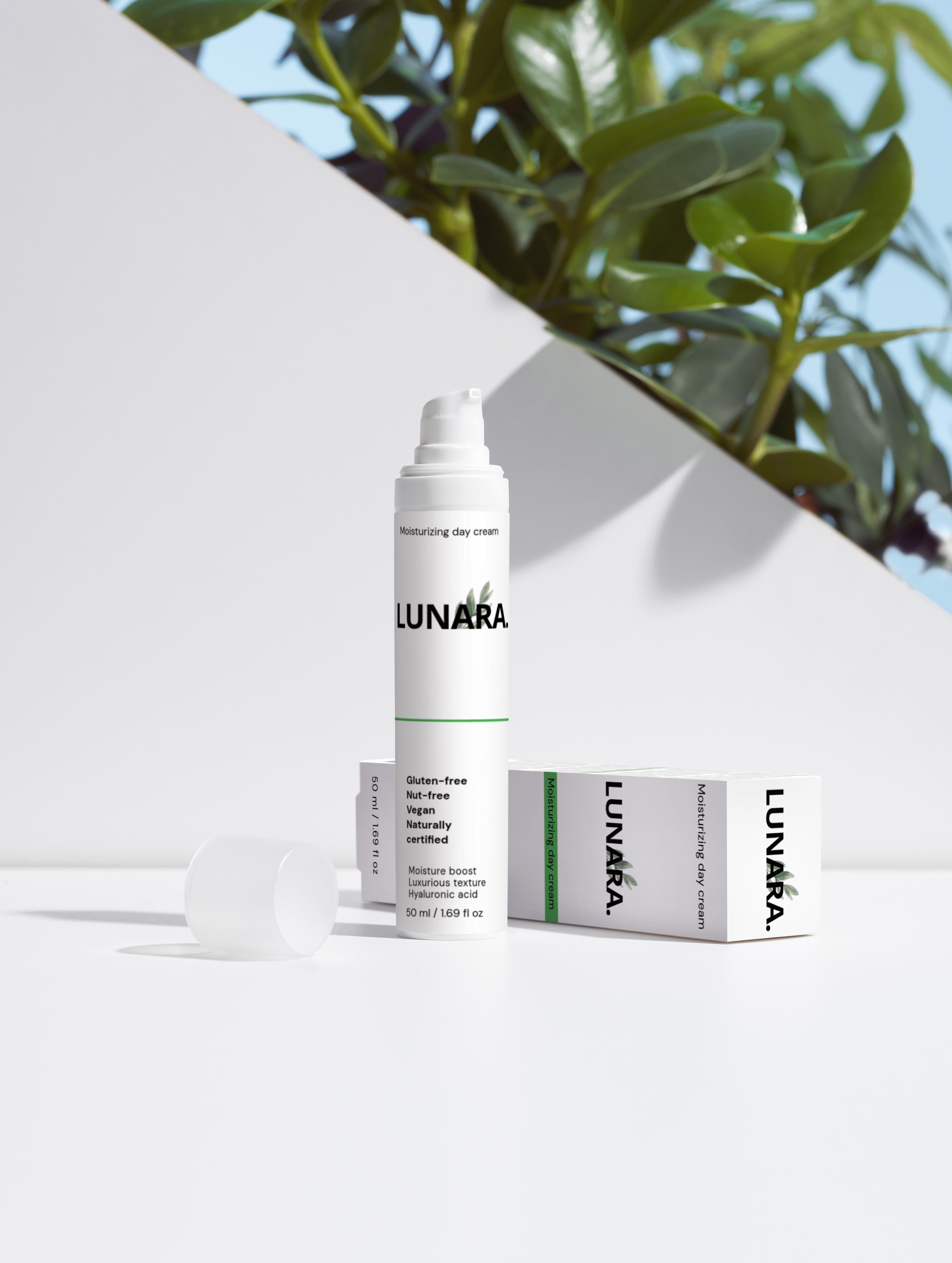 LUNARA- Moisturising Day Cream - 50ml