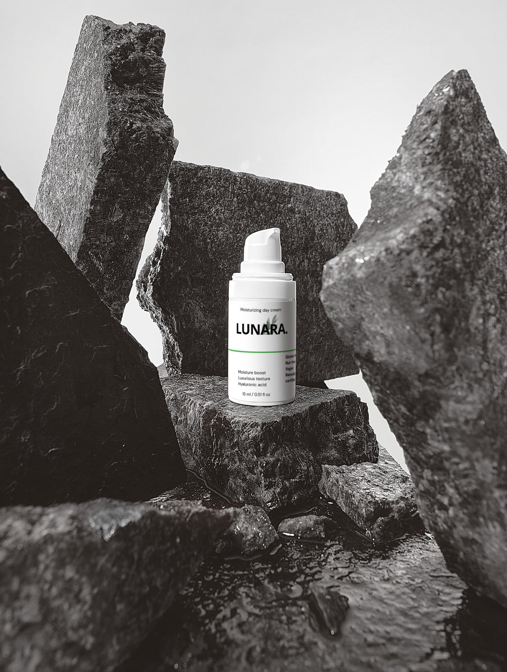 LUNARA-Natural Glowy Skin Trio Collection Box